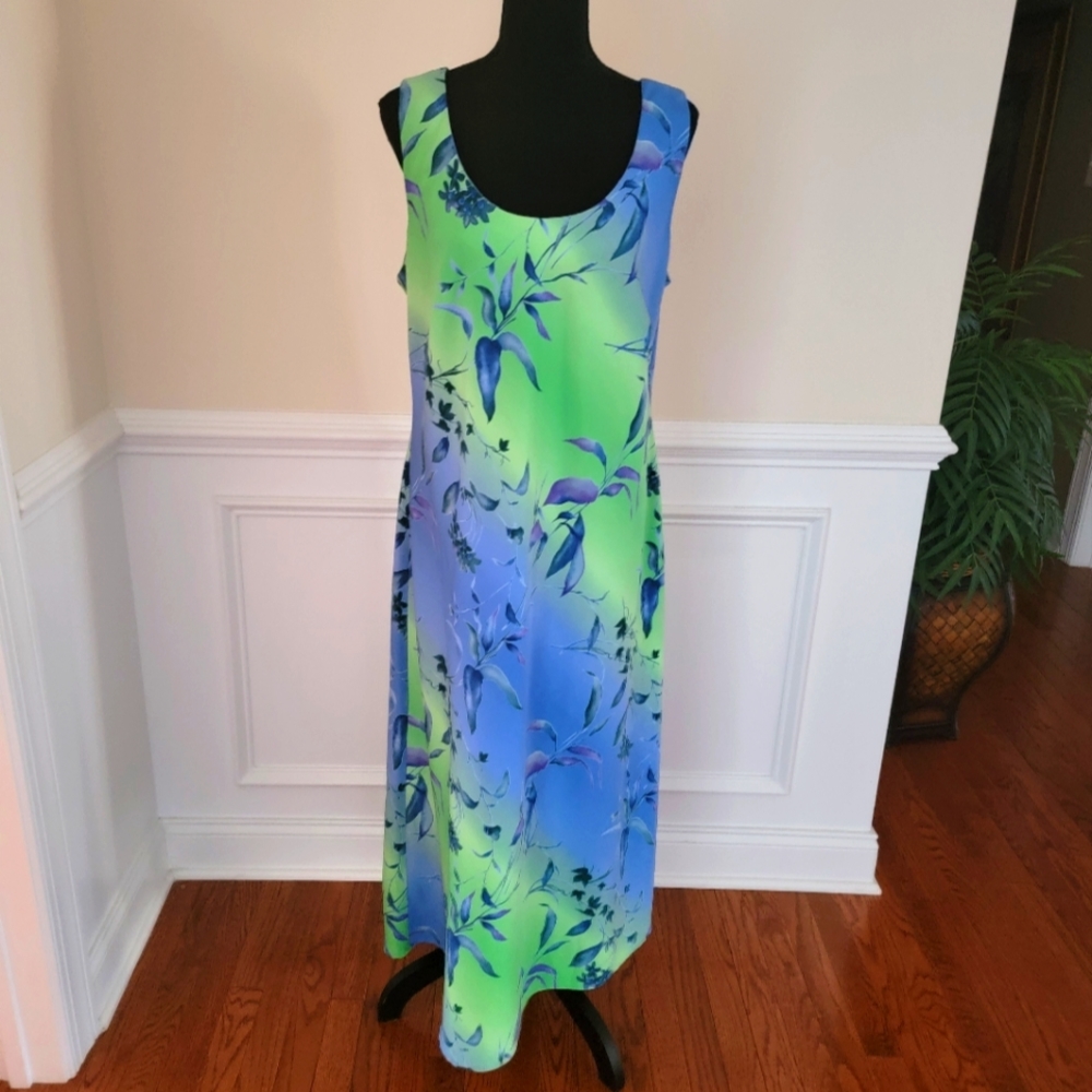 Menu Dress - Picture 7 of 7